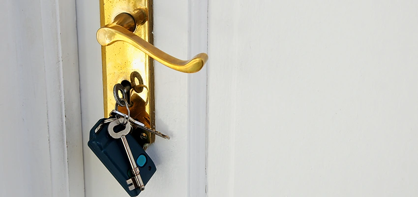 Broken Door Key Extraction in Artesia, CA